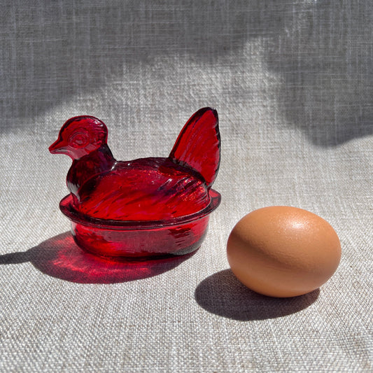 Nesting Hen Bowl & Lid - RUBY RED | Hand Blown Glass - Colombia-1