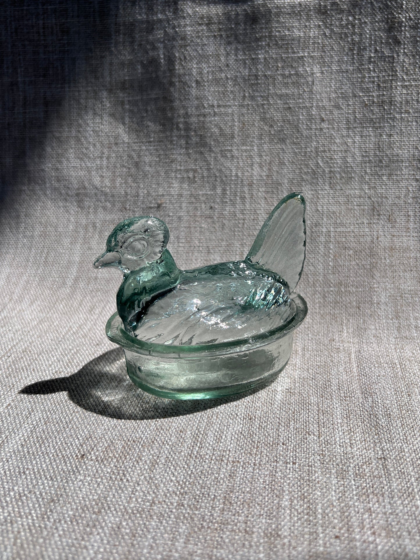 Nesting Hen Bowl & Lid - CLEAR DIAMOND | Hand Blown Glass - Colombia-2