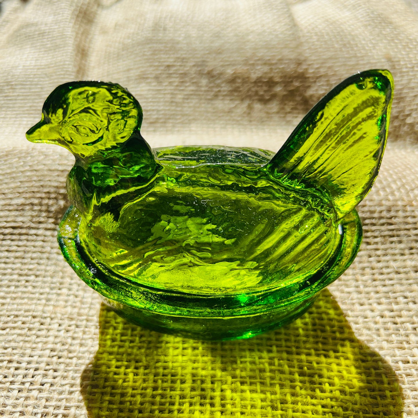 Nesting Hen Bowl & Lid - GREEN APPLE | Hand Blown Glass - Colombia-2