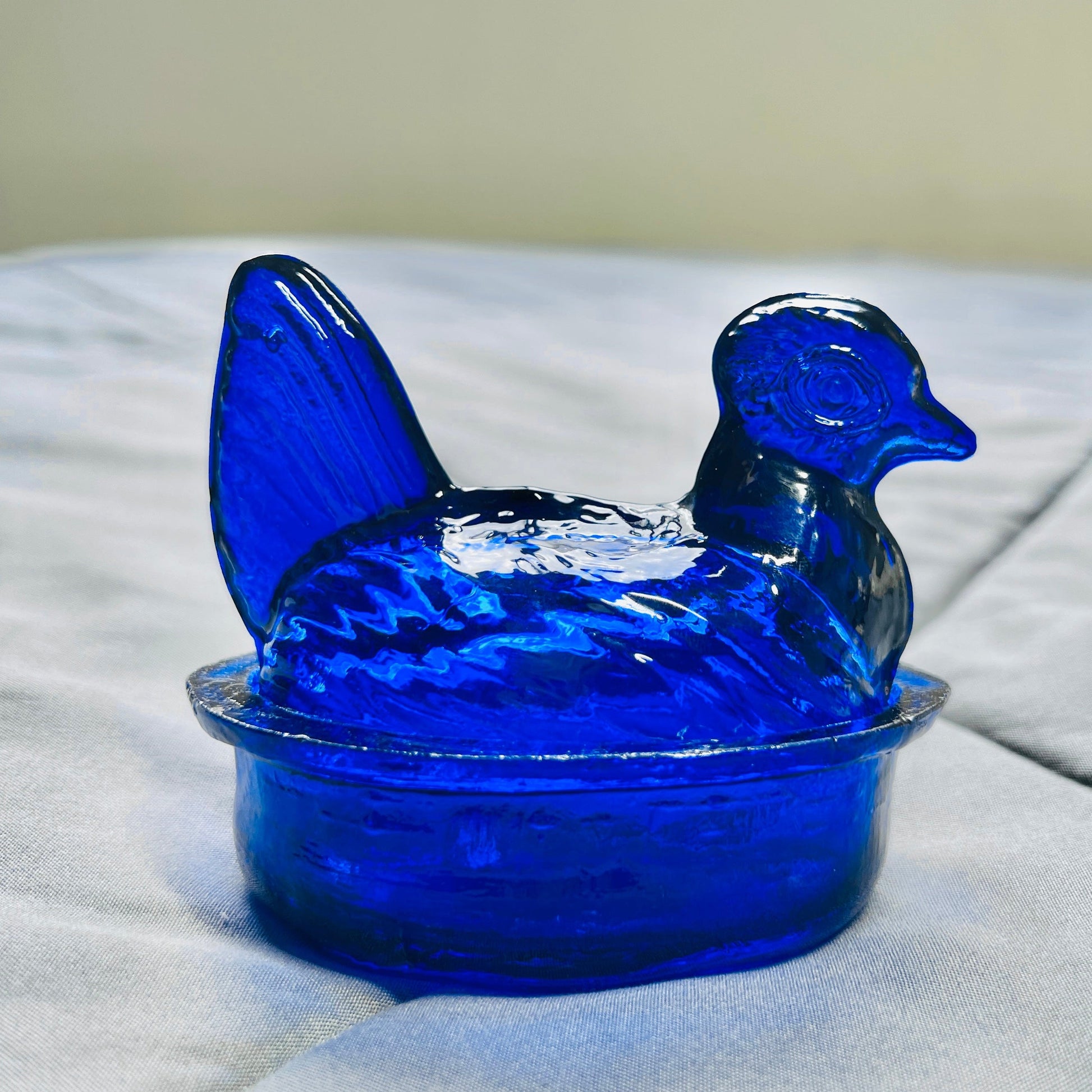 Nesting Hen Bowl & Lid - SAPHIRE BLUE | Hand Blown Glass - Colombia-3