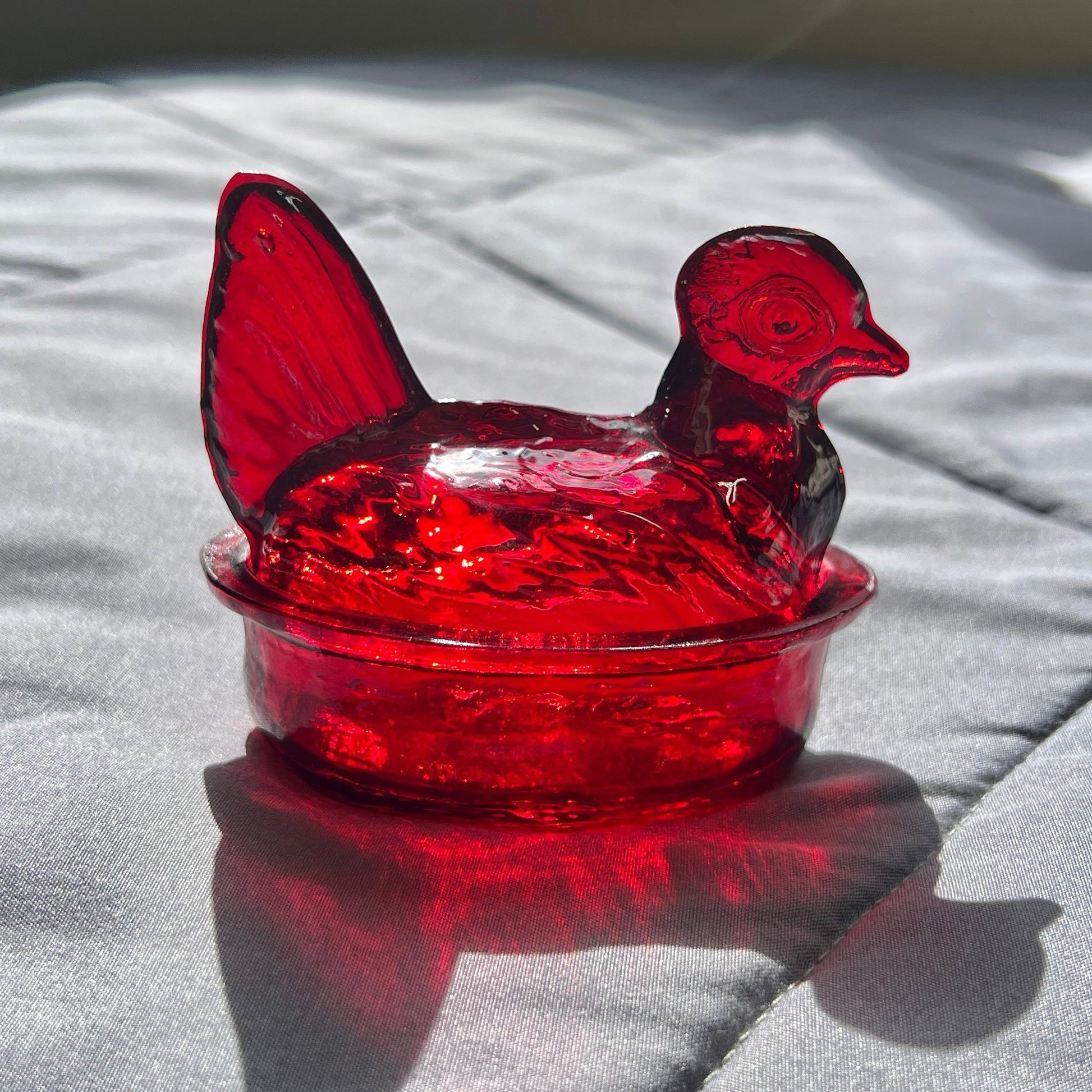 Nesting Hen Bowl & Lid - RUBY RED | Hand Blown Glass - Colombia-2